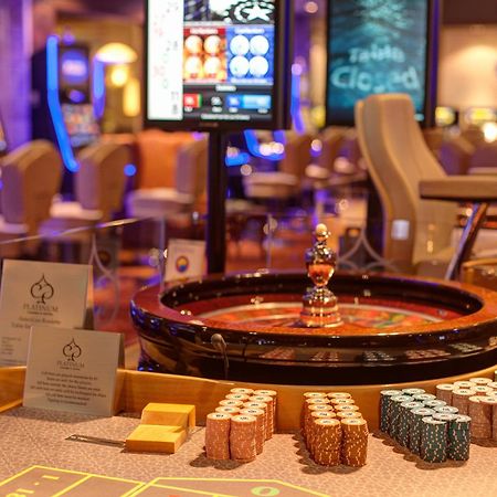 Platinum Hotel And Casino Бансько Екстер'єр фото