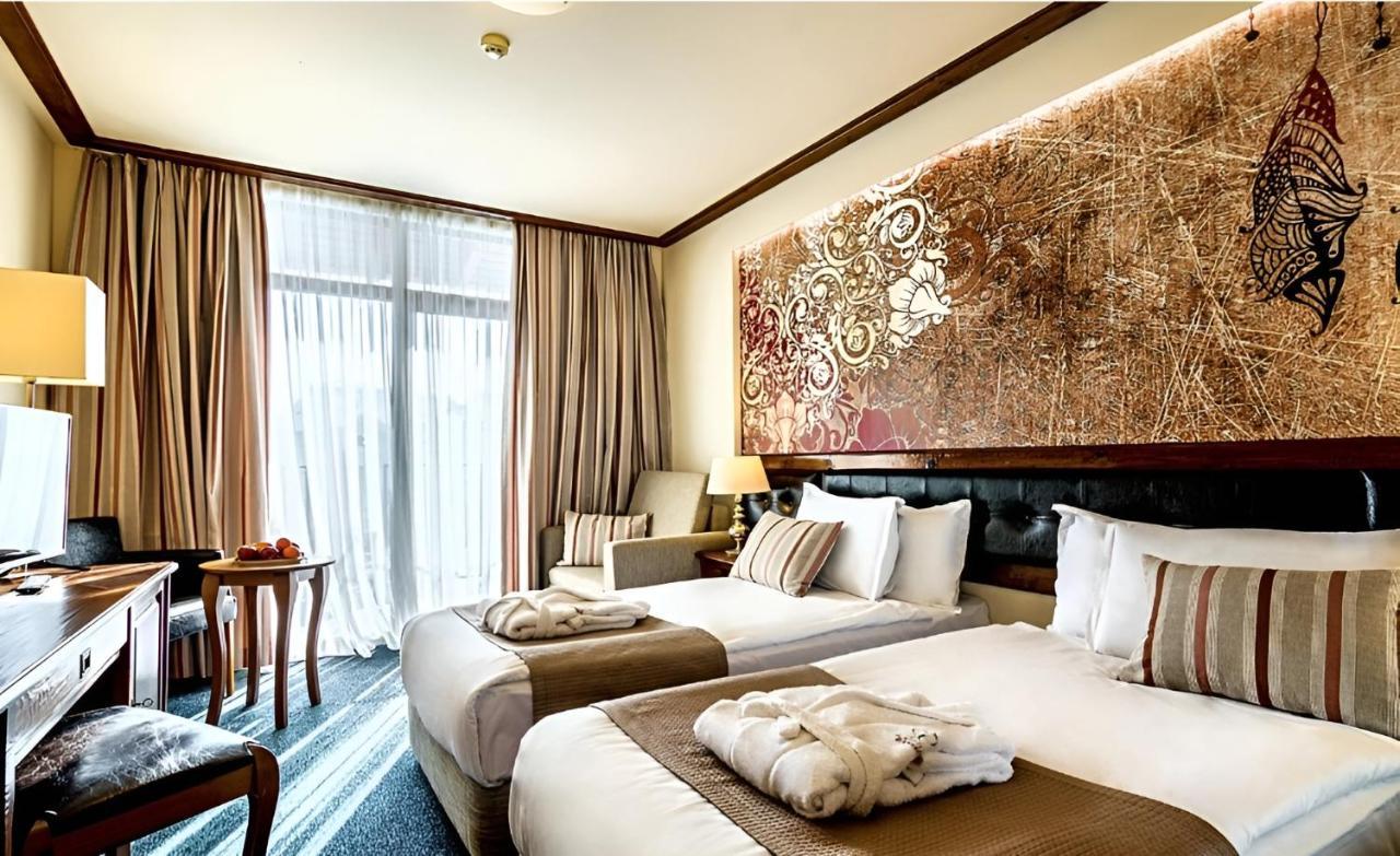Platinum Hotel And Casino Бансько Екстер'єр фото