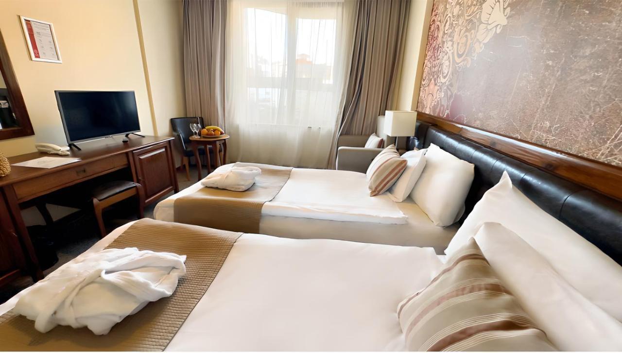 Platinum Hotel And Casino Бансько Екстер'єр фото