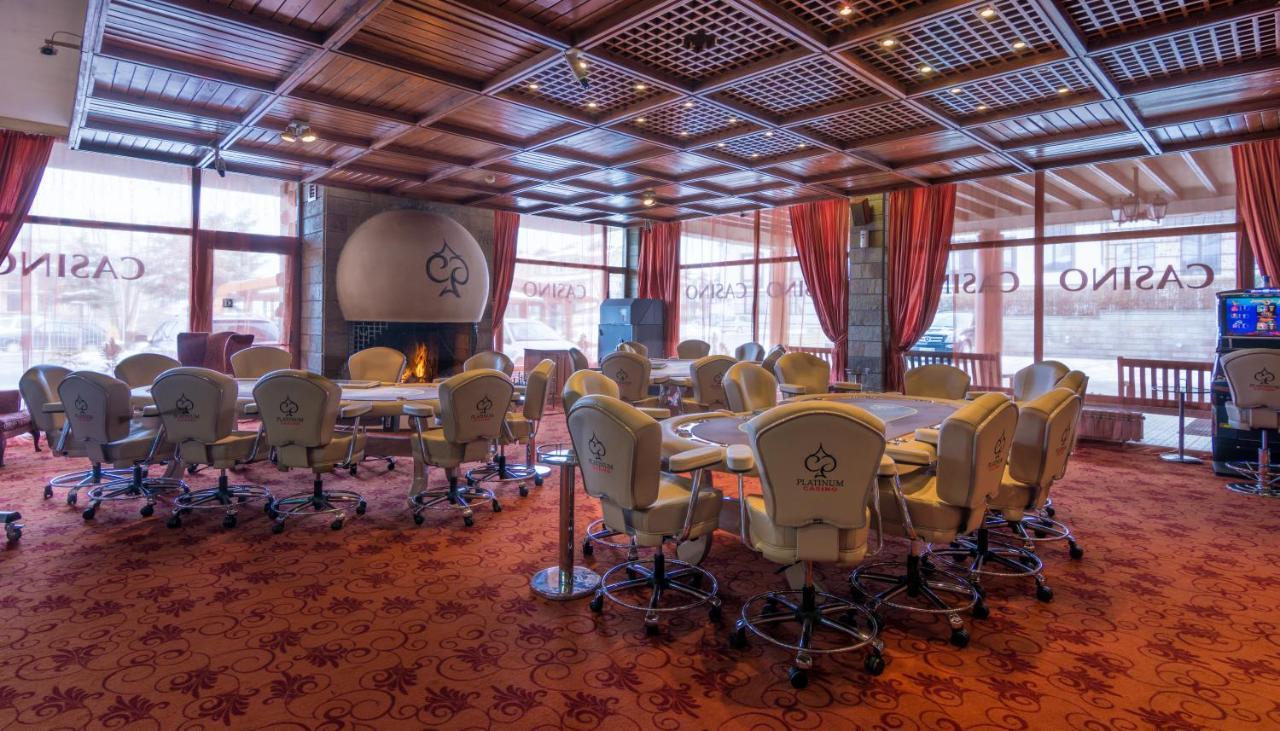 Platinum Hotel And Casino Бансько Екстер'єр фото