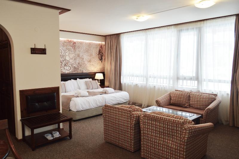 Platinum Hotel And Casino Бансько Екстер'єр фото
